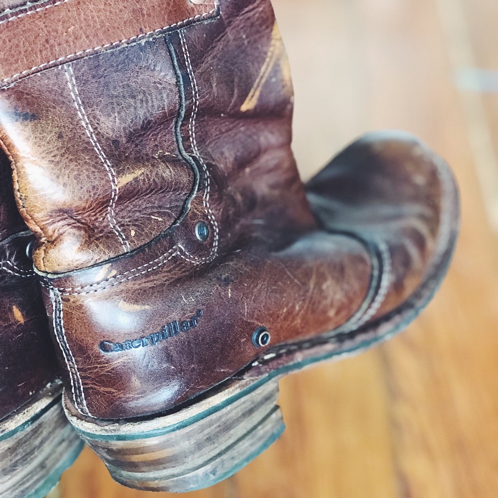 ➳ℂ𝕒𝕥𝕖𝕣𝕡𝕚𝕝𝕝𝕒𝕣 “𝕃𝕚𝕧” Women’s Boots➳ - Picture 5 of 8